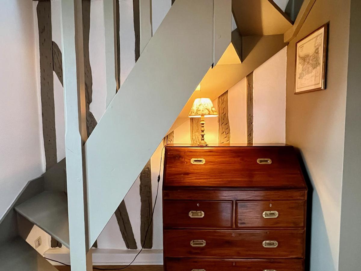 La Maison Blanche Du 10Honfleur Luaran gambar